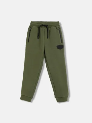 Blue Giraffe Boys Green Solid Straight Fit Joggers Style Sweatpant