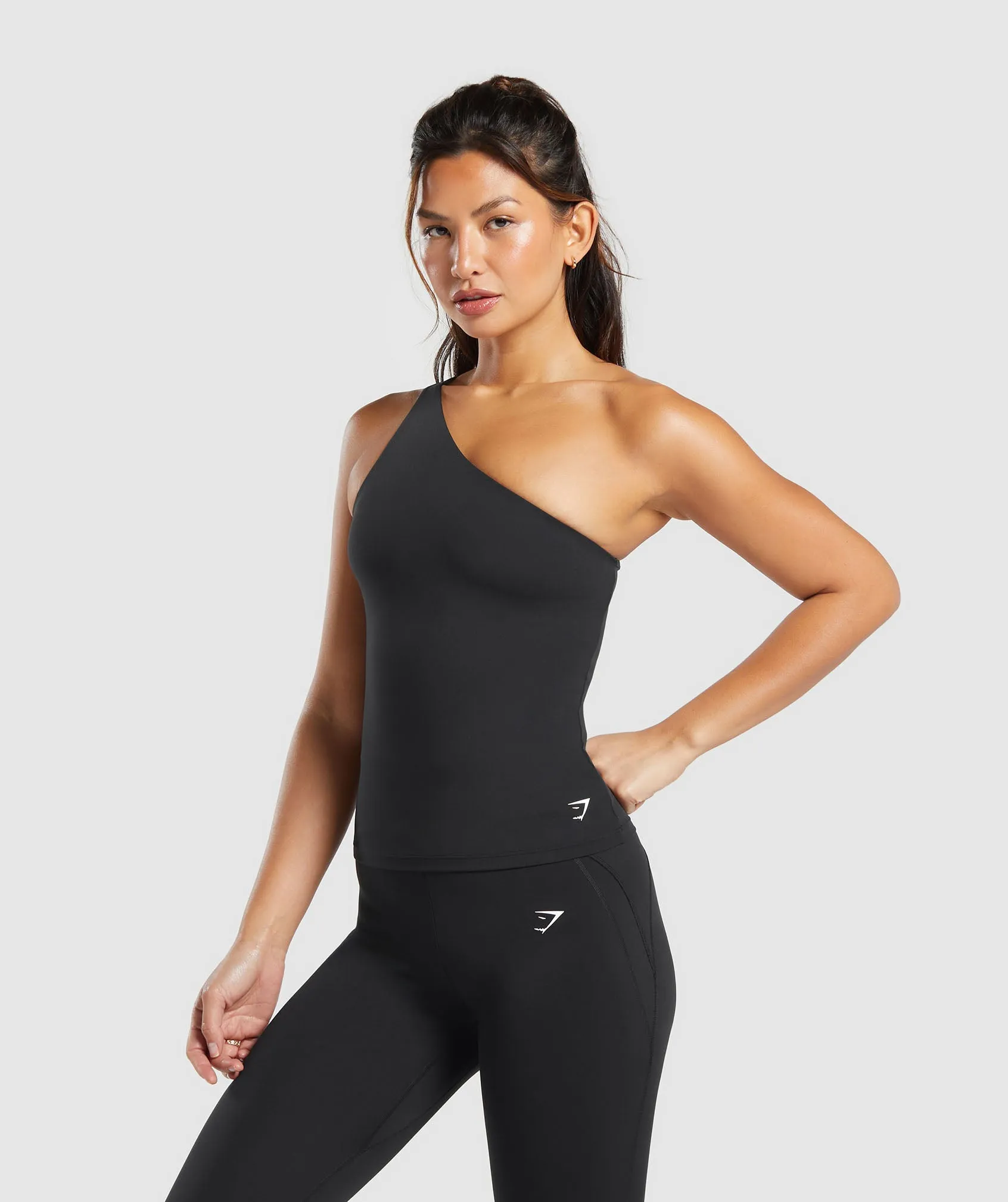 Gymshark Asymmetric Shelf Tank - Black