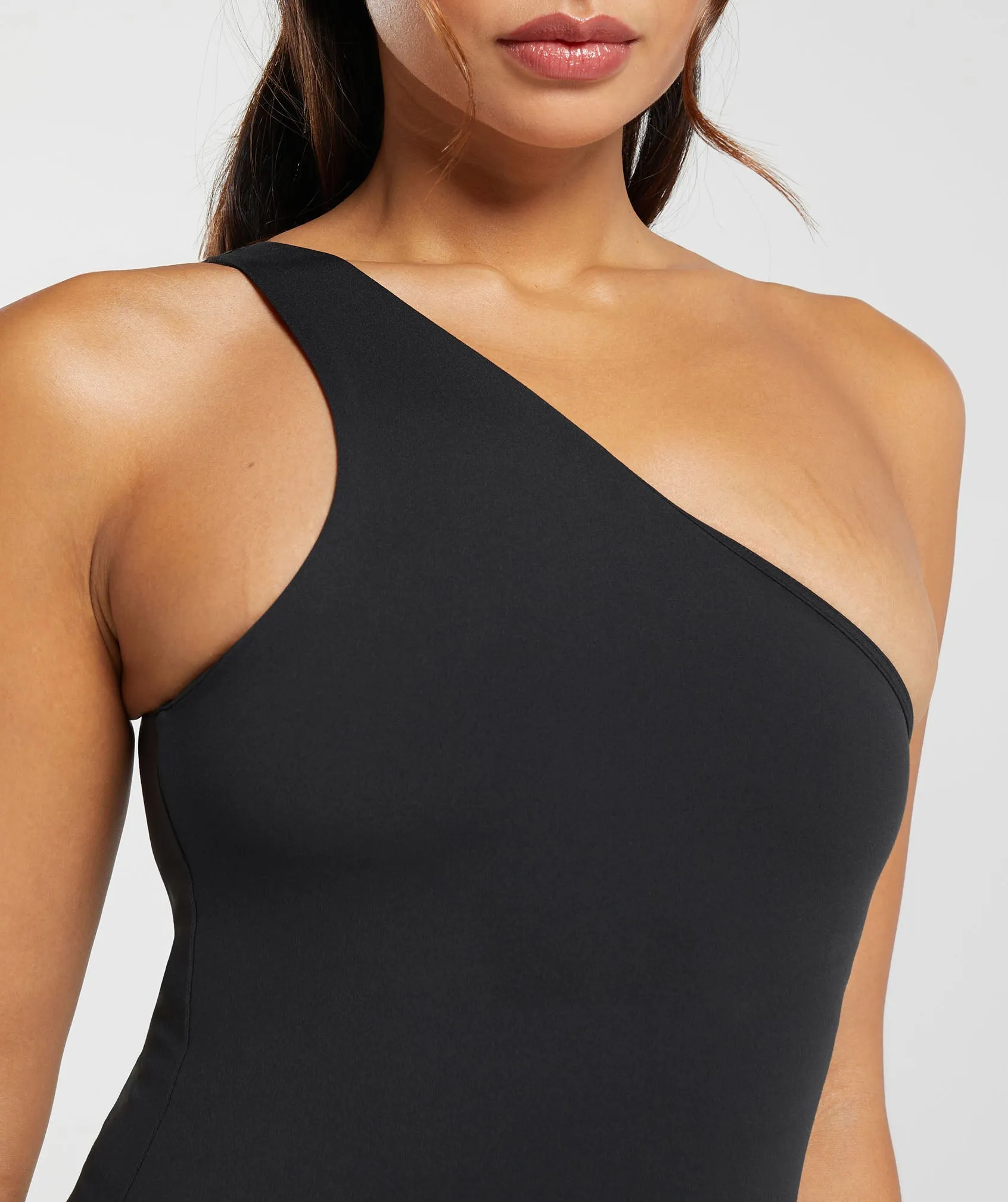 Gymshark Asymmetric Shelf Tank - Black